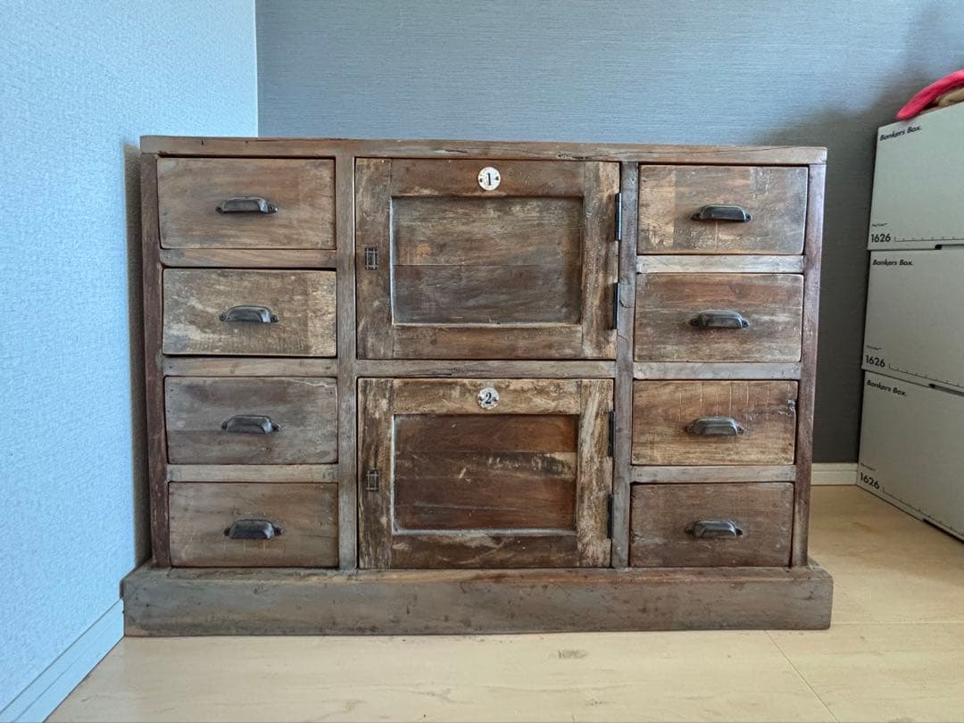 アンティーク風木製キャビネット ACME Furniture