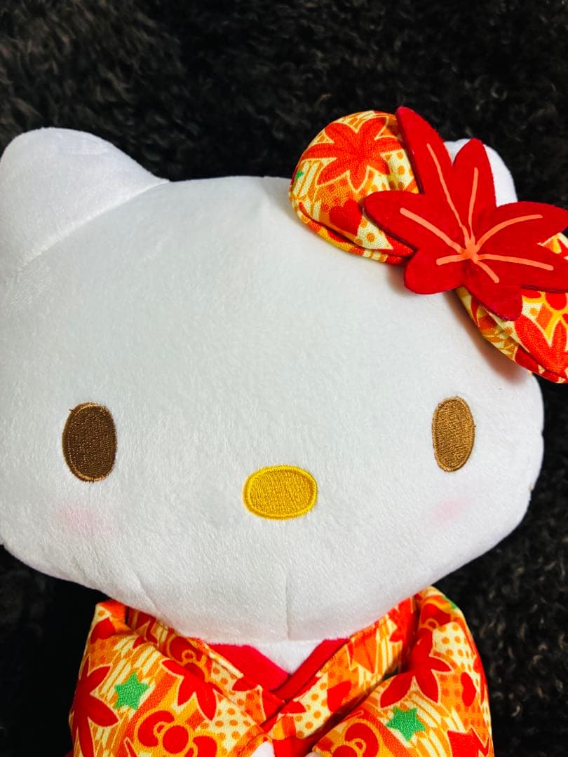 稀少　レトロ　ハローキティ 紅葉柄 着物 ぬいぐるみ M 30cm 脚にサンダル