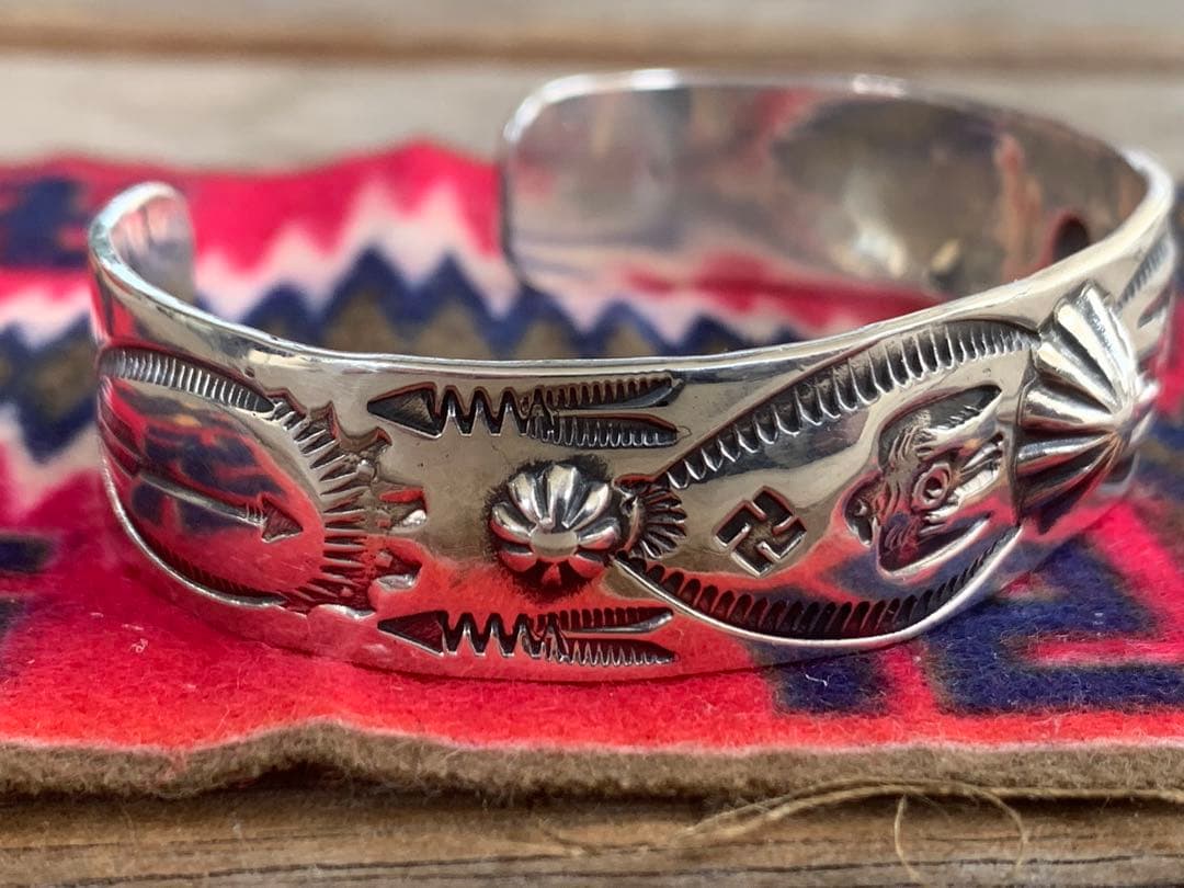 ラリースミス SHELL BRACELET 廃盤　スワティカ　サンダーバード