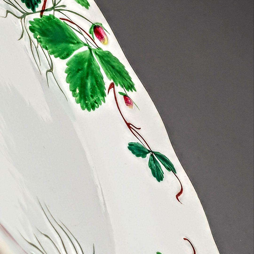 クレイユモントロー バルボティーヌの苺皿 FRAISE レリーフプレート