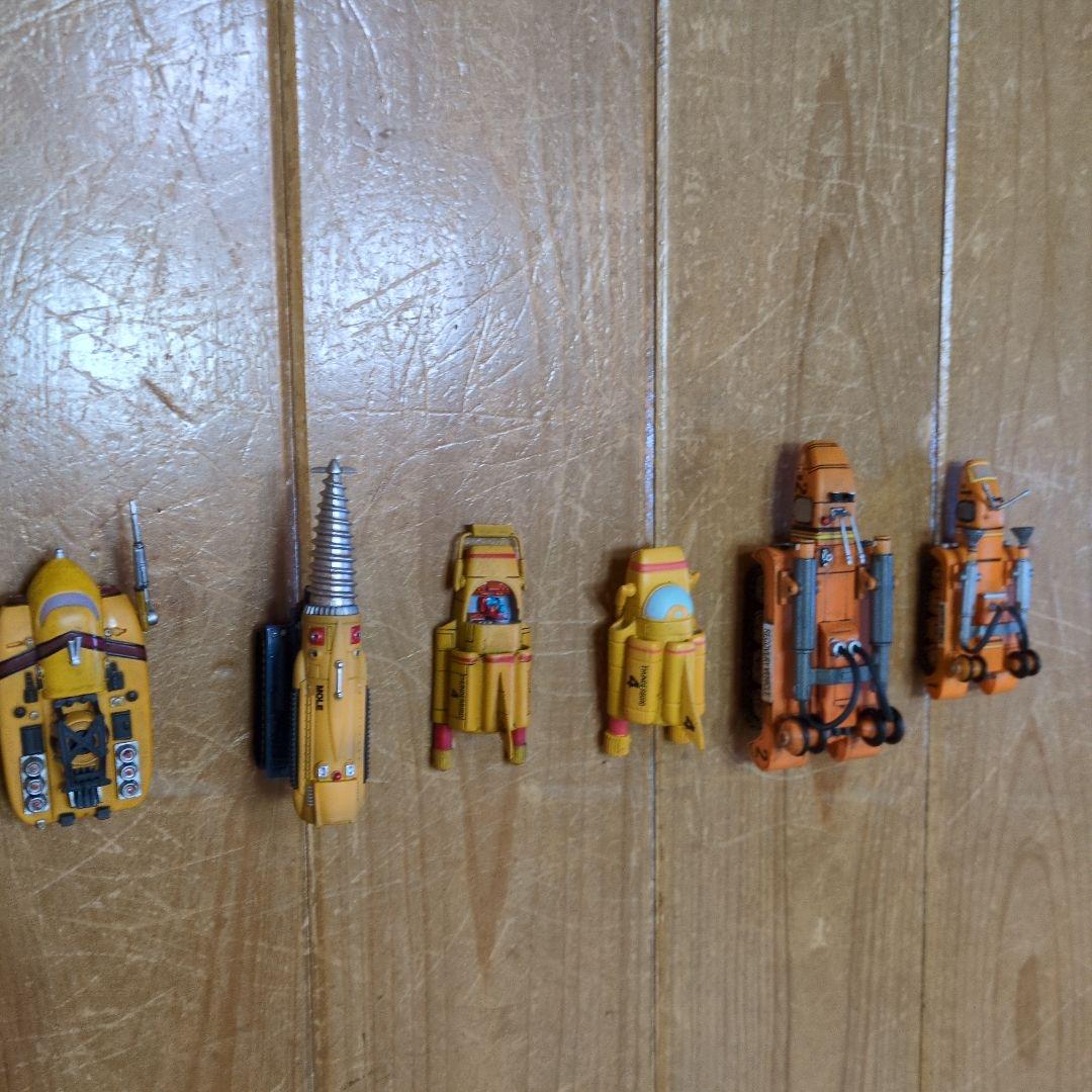 サンダーバード４号５号ブリキ