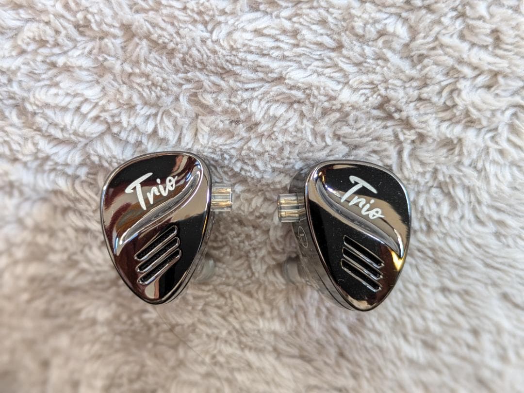 CCA / TRN イヤフォン ＋ 4.4mmバランスケーブル