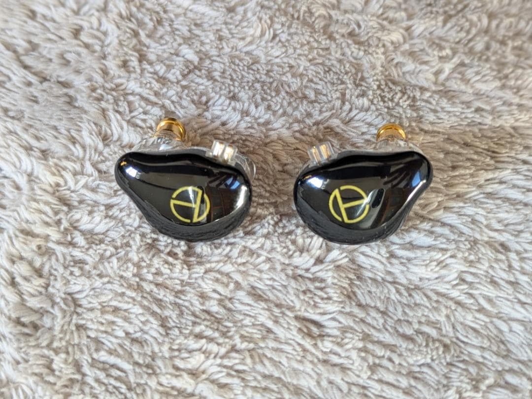 CCA / TRN イヤフォン ＋ 4.4mmバランスケーブル