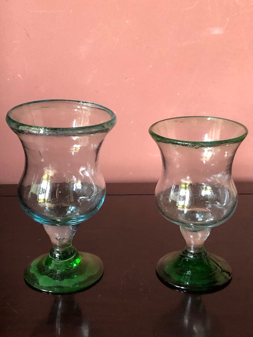 蔵にあった古いガラスコップ2客