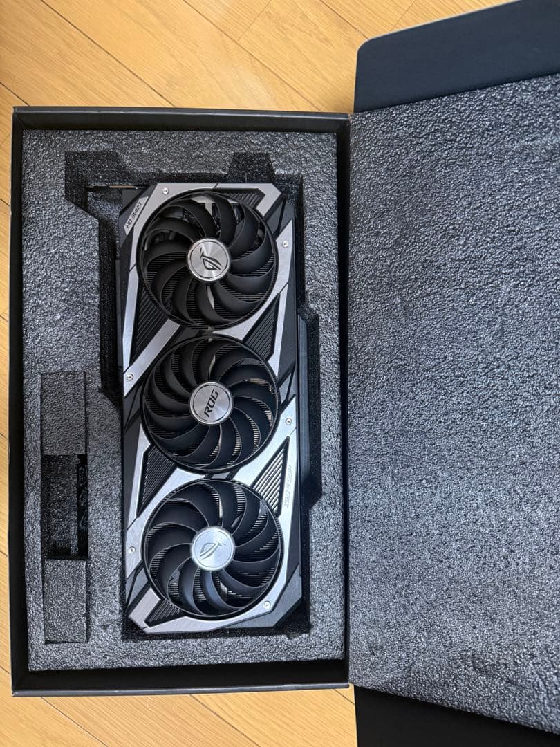 グラフィックボード・グラボ・ビデオカード ASUS ROG STRIX GeForce RTX 3090 OC