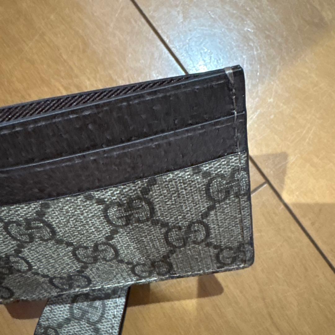 グッチ　カードケースとキーリングセット