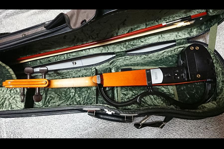 美品 ヤマハ サイレントバイオリン SV-100 弓 セット yamaha