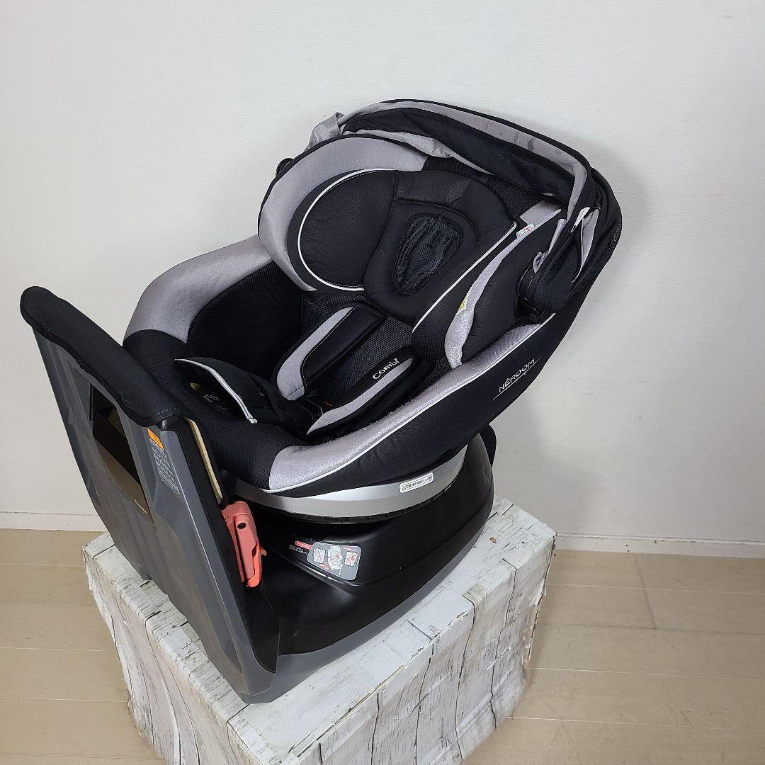 く*ん様 チャイルドシート　新生児から4才　ジュニアシート　コンビ