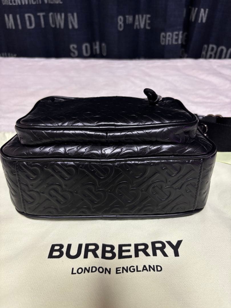 BURBERRY モノグラムブラック ショルダーバッグ