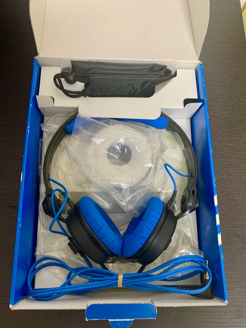 ゼンハイザー 密閉型ヘッドホン adidasオリジナルモデル HD25