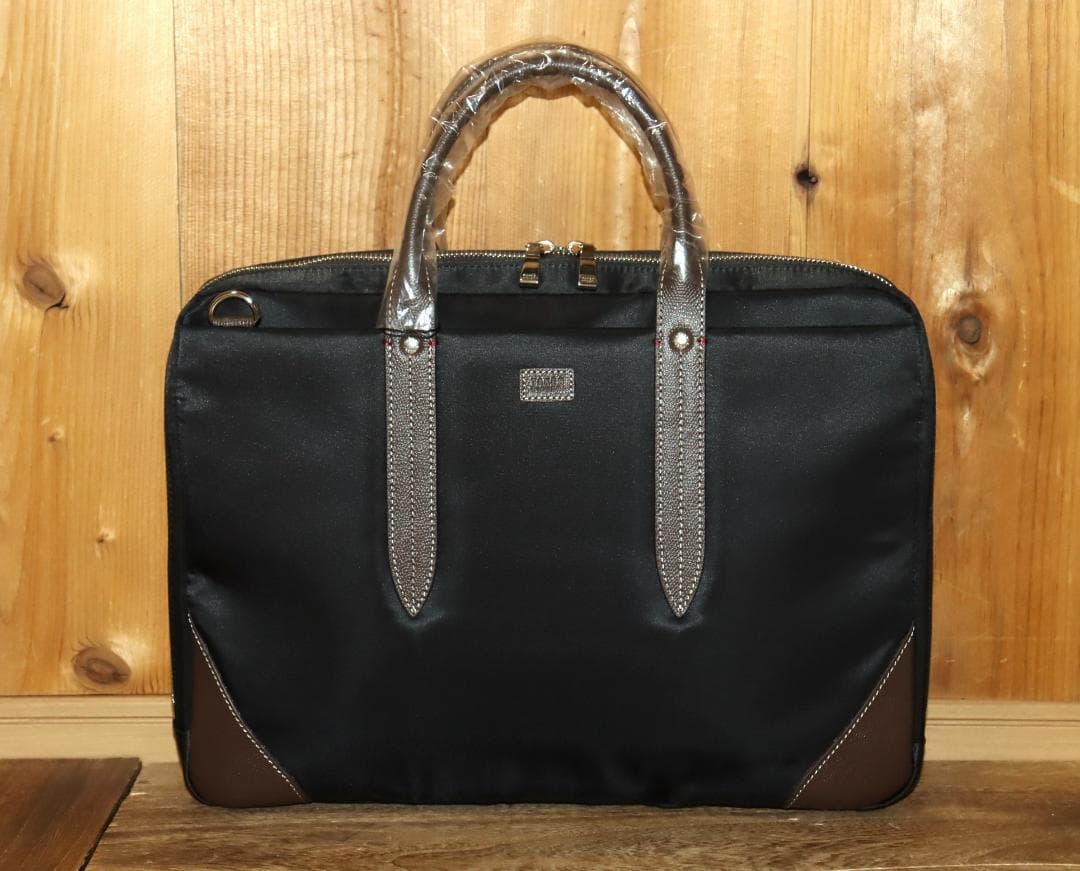 新品 TAKEO KIKUCHI フライト ビジネスバッグ A4 Ⓗ