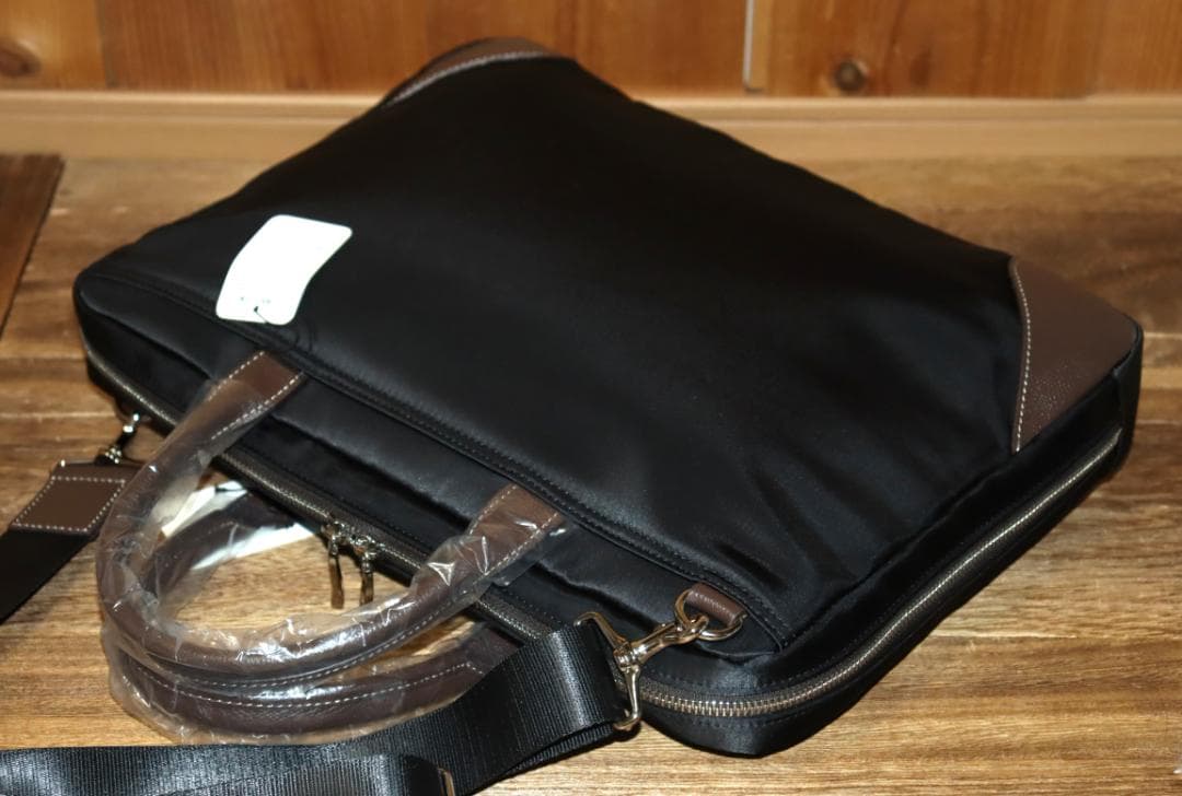 新品 TAKEO KIKUCHI フライト ビジネスバッグ A4 Ⓗ
