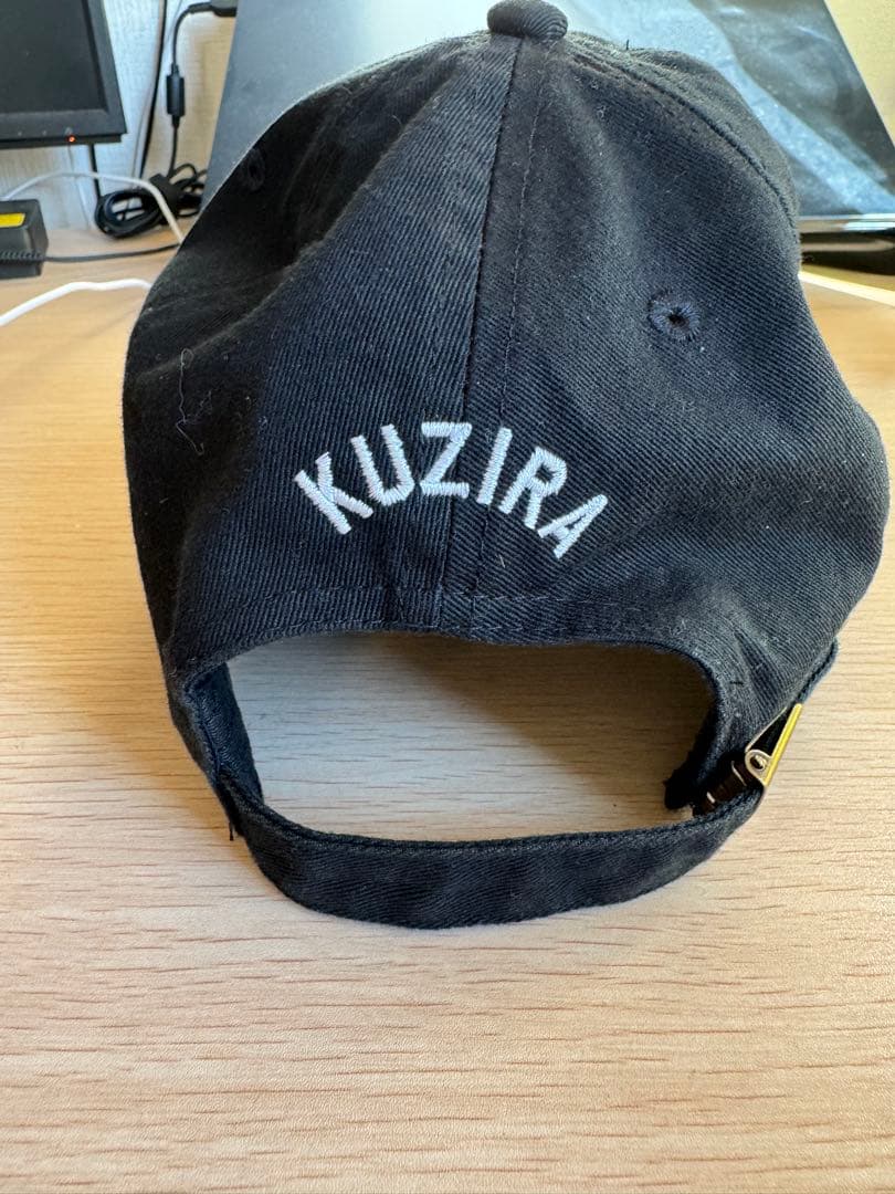 KUZIRA 21Buck 黒キャップ