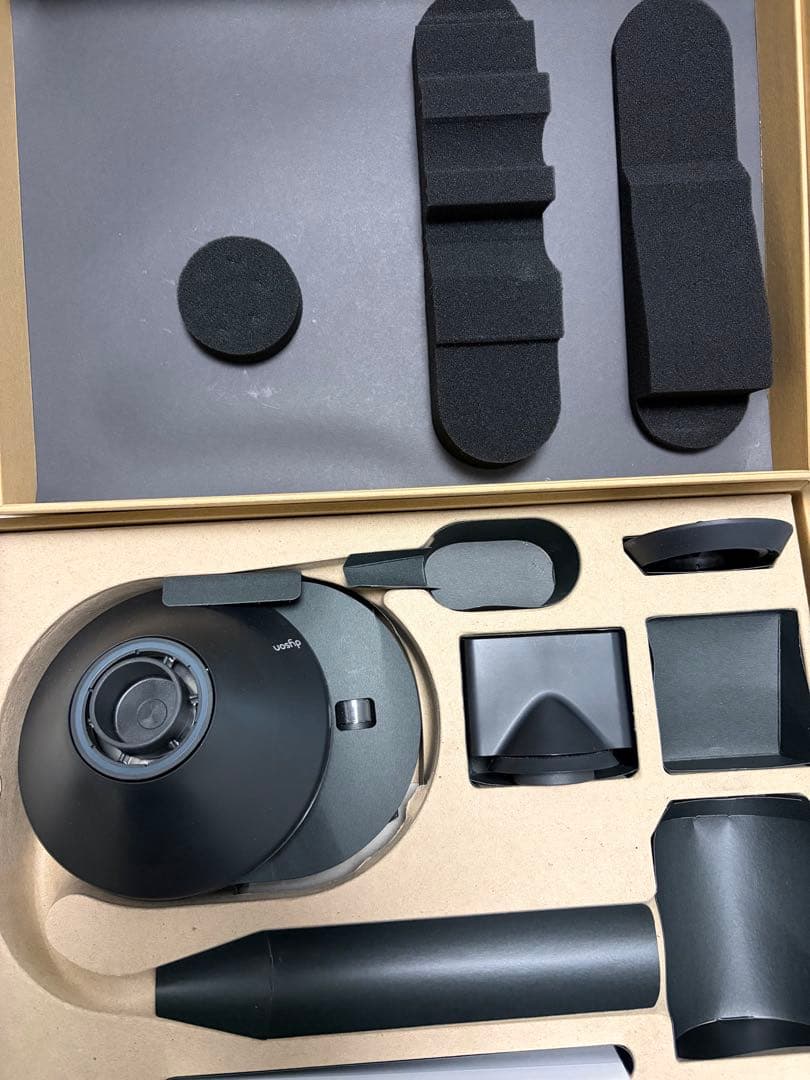 ダイソン Dyson Supersonic ionic ヘアドライヤー