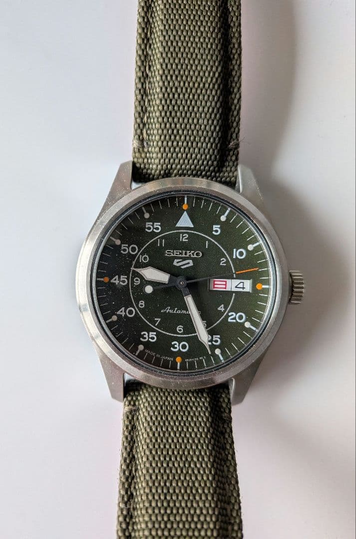 時計 Seiko SBSA141