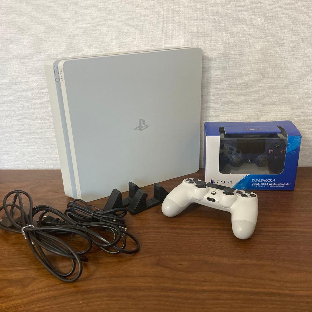 ソニー PS4 ホワイト 500GB CUH-2200A コントローラー2台
