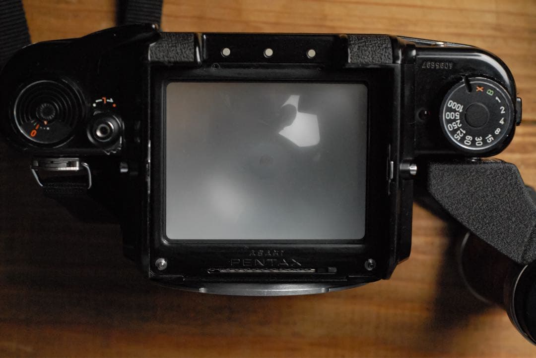 PENTAX67 105mm f2.4 ・木製グリップ付き　オマケ有り