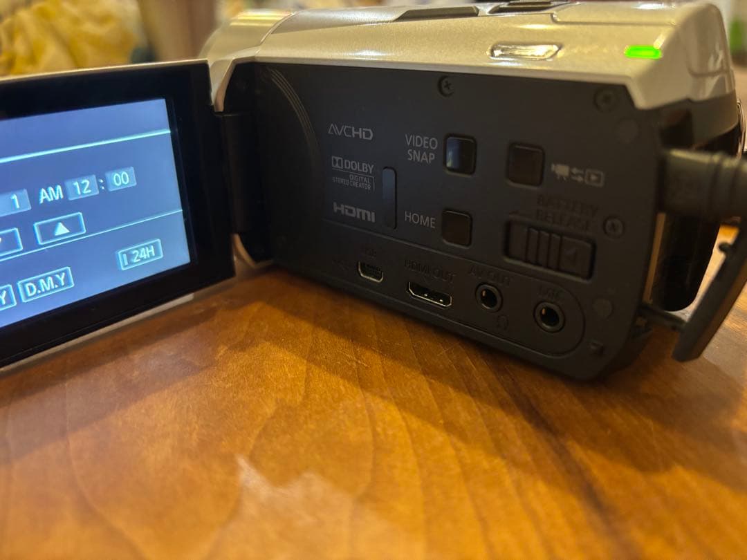 ビデオカメラ CANON ivis HFM51 video camera