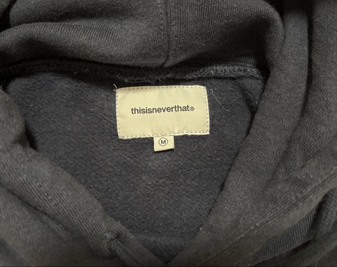 thisisneverthat ネバザ　パーカー Mサイズ