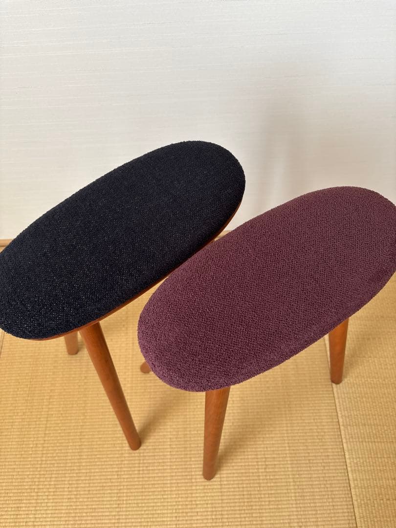 Yuki　楕円形スツール 黒 ワインレッド 2色