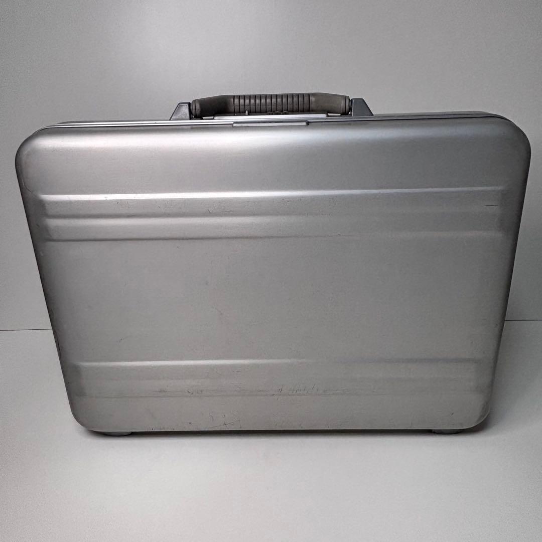 ZERO HALLIBURTON ゼロハリバートン アタッシュケース ダイアル