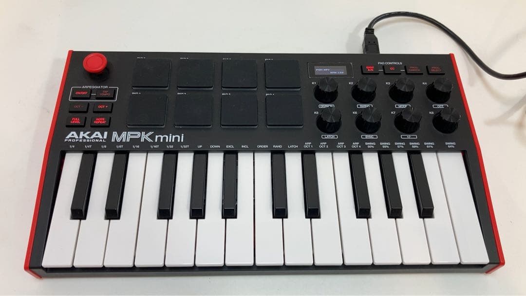 AKAI MPK mini キーボードコントローラー