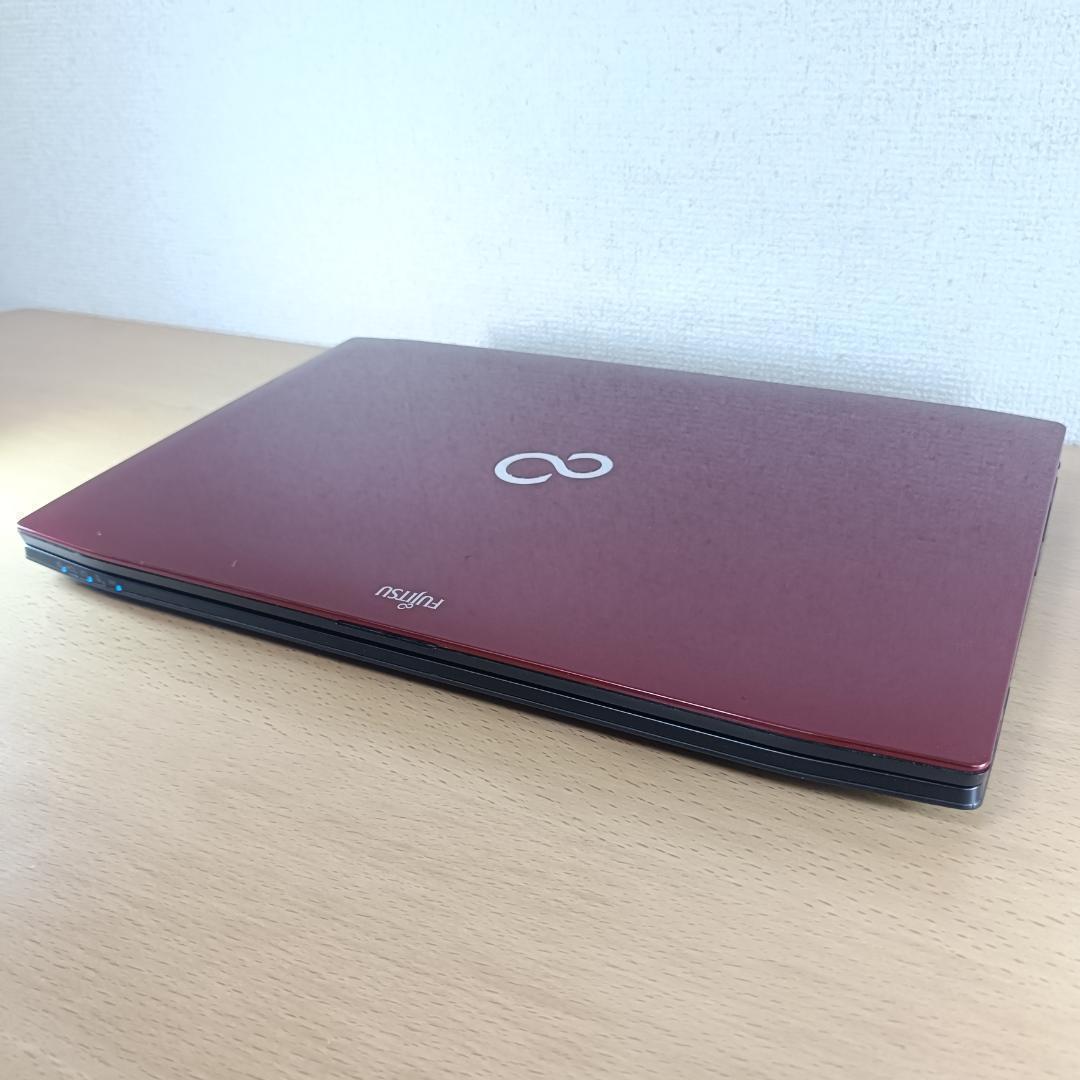 Windows11 Core i7 ノートPC SSD メモリ8GB 富士通 赤