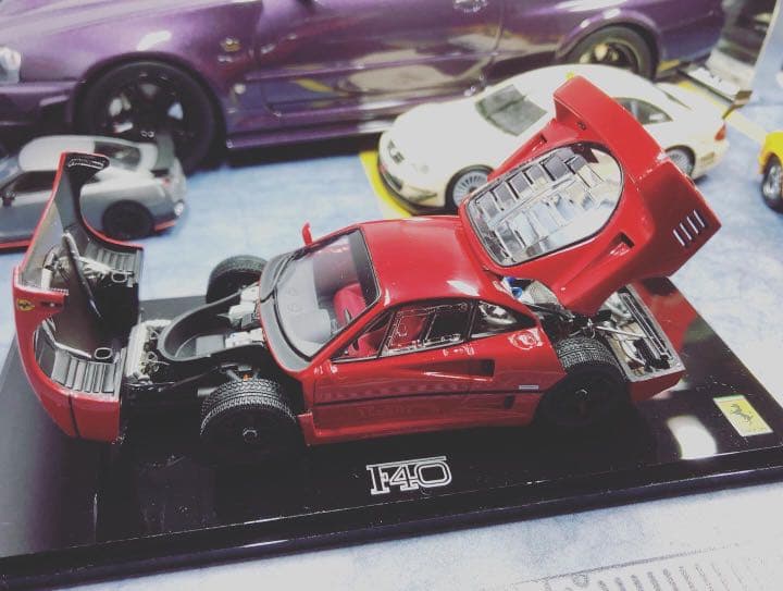フェラーリ　f40  1/43