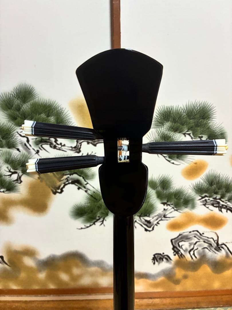 沖縄三線！貴重！知念大工型！本蛇皮！本張り！【一枚張り】