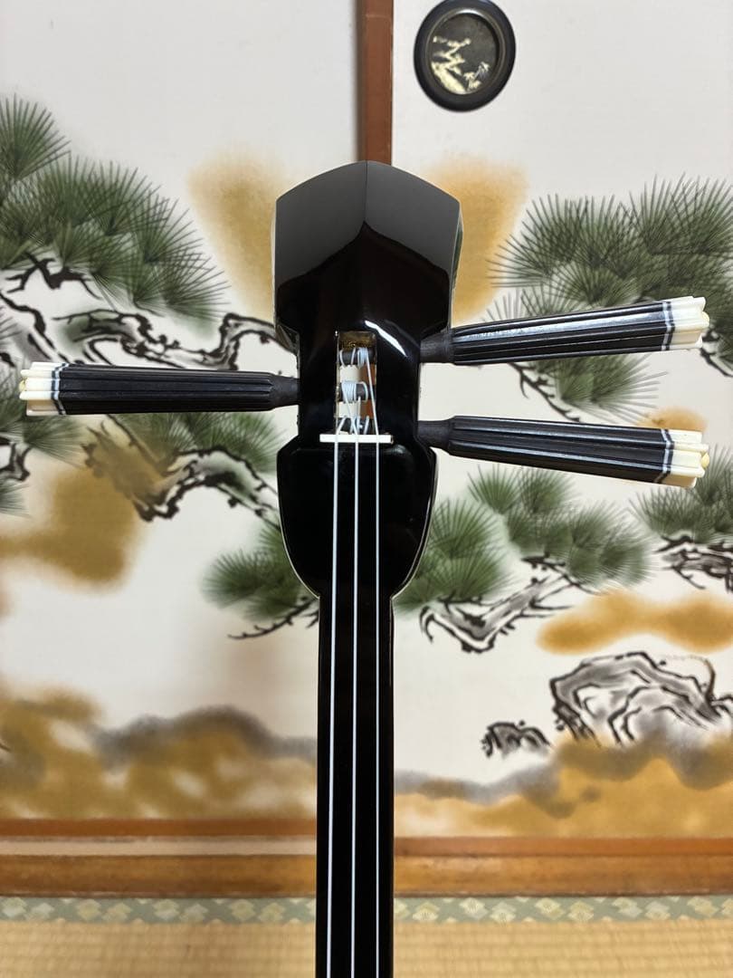 沖縄三線！貴重！知念大工型！本蛇皮！本張り！【一枚張り】