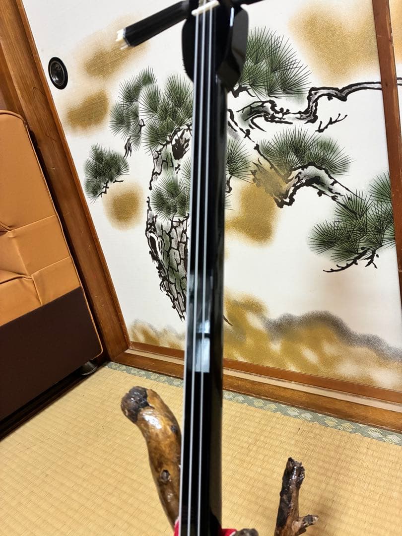 沖縄三線！貴重！知念大工型！本蛇皮！本張り！【一枚張り】