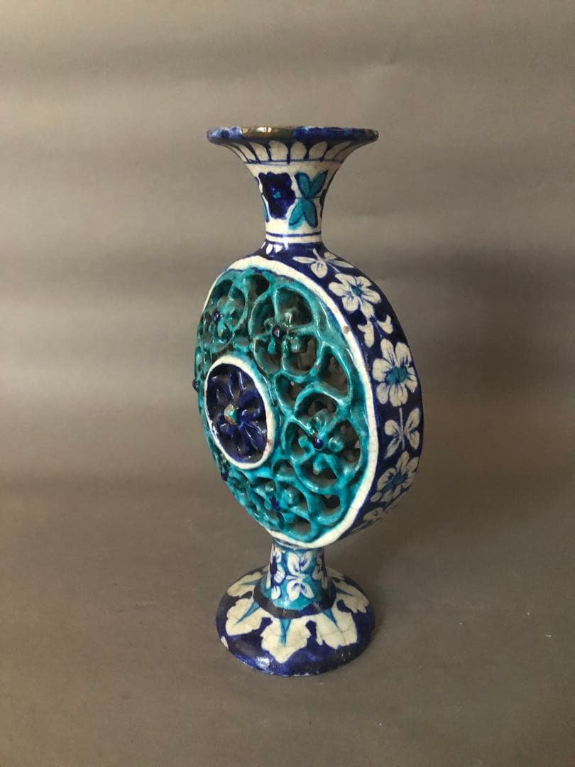 ペルシャ陶器 骨董　古美術　青瓷窯　陶器の置物　アンティーク イスラム陶器