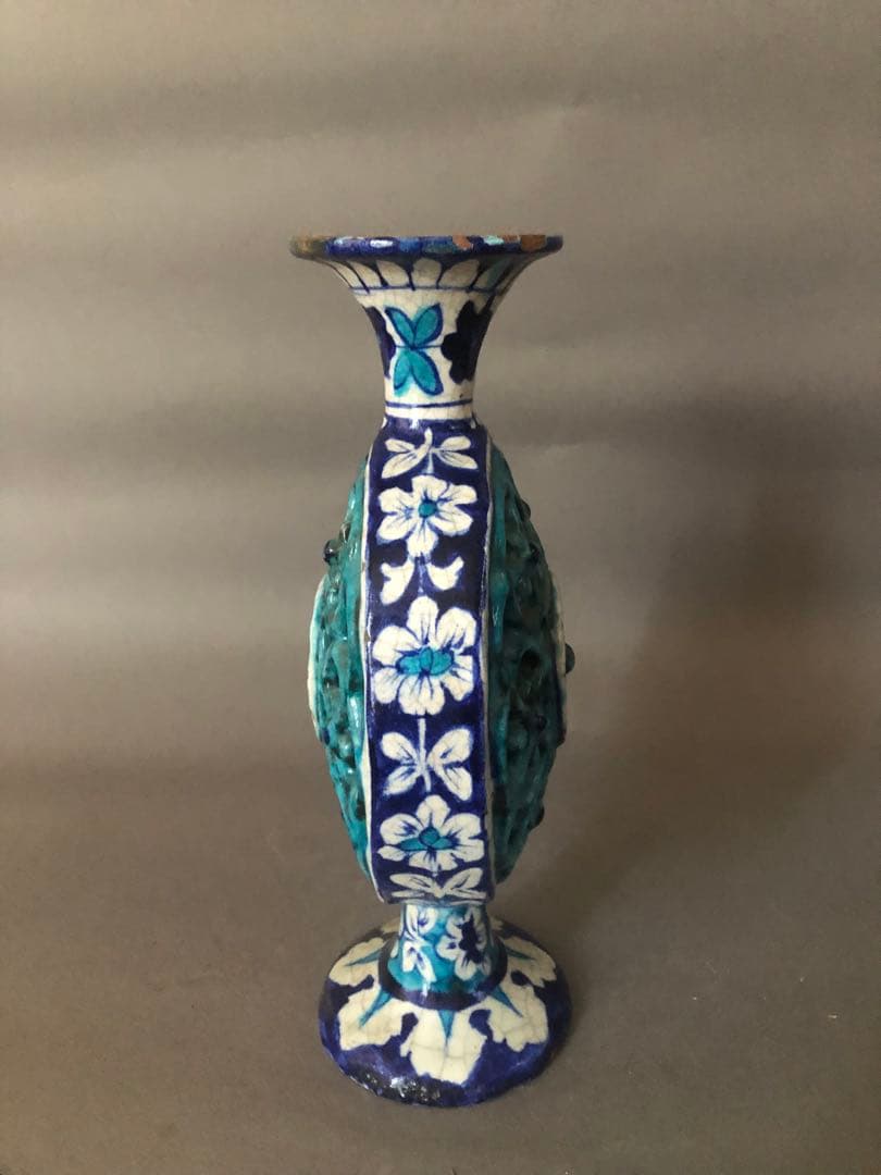 ペルシャ陶器 骨董　古美術　青瓷窯　陶器の置物　アンティーク イスラム陶器