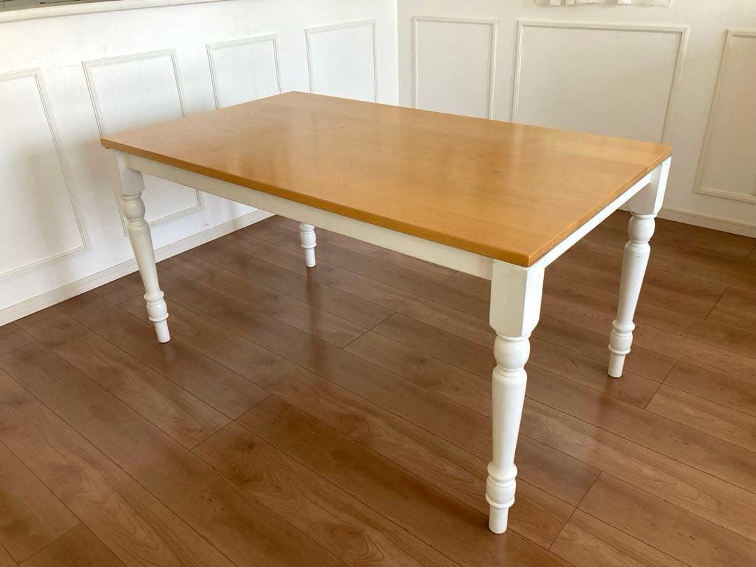 リーヴス　アルダー　ダイニングテーブル　4人用