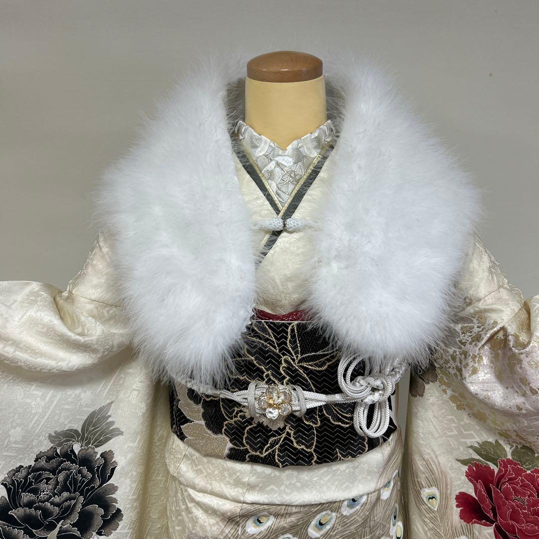 生成り孔雀に牡丹の振袖フルセット