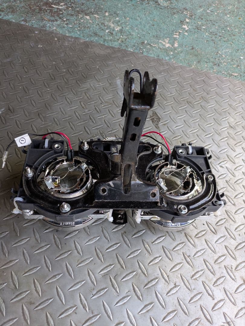 VFR400R 400NC30 ヘッドライトステー・ライトセット 値下げ交渉不可