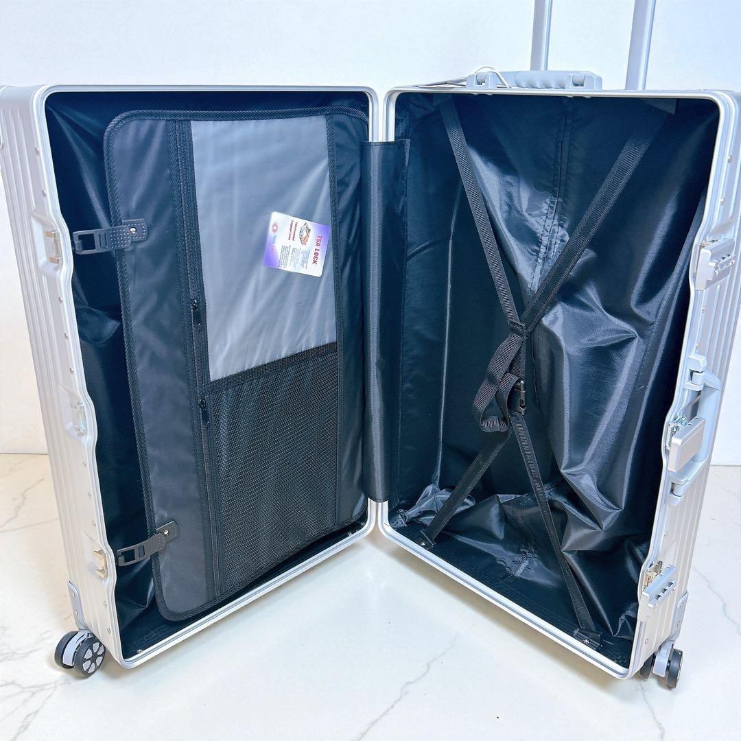 キャリー ケース　スーツケース　X L 大型　 軽量　旅行