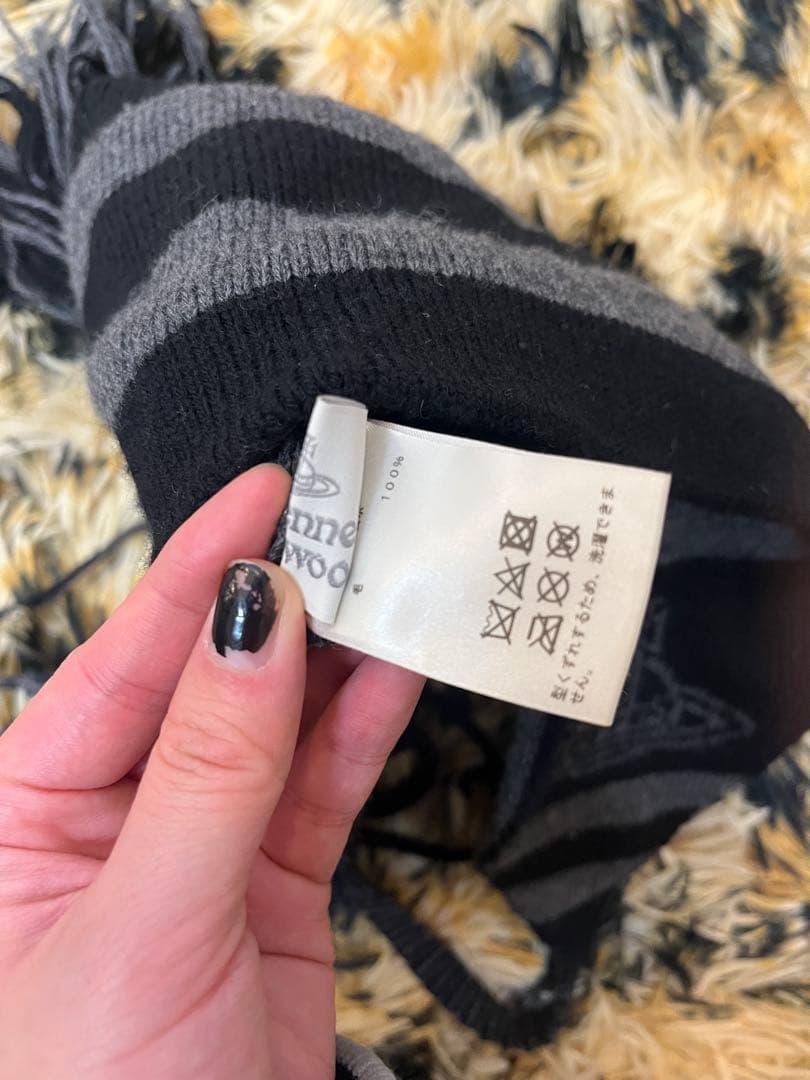 【にーな】Vivienne Westwood ビーニー