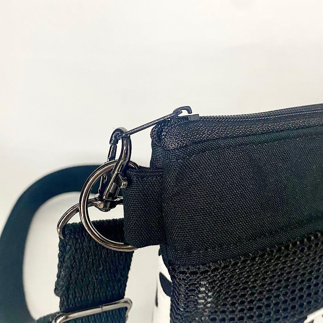 グータン様　オーダーページ ✩ お出かけポーチ モモンガポーチ