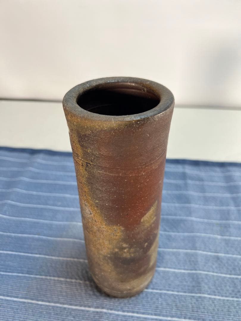 備前焼　窯変　ゴマ有り　花入れ　花瓶　陶印有り