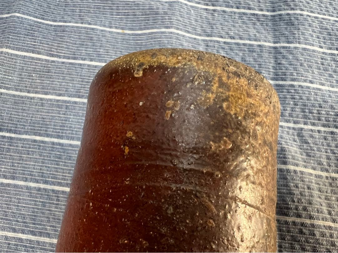 備前焼　窯変　ゴマ有り　花入れ　花瓶　陶印有り