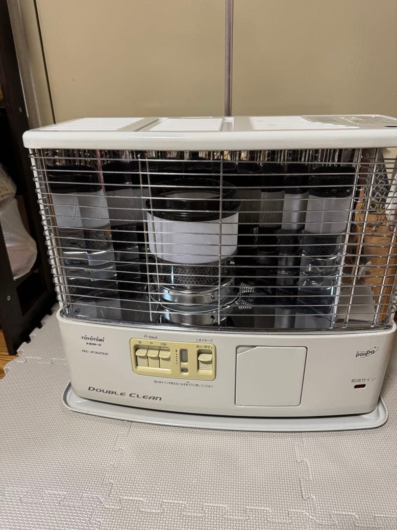 トヨトミ　ダブルクリーン 反射型石油ストーブ　RC-P325E 木造8畳用