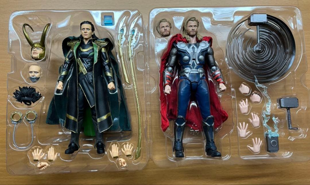 S.H.フィギュアーツ　ロキ　ソー　セット