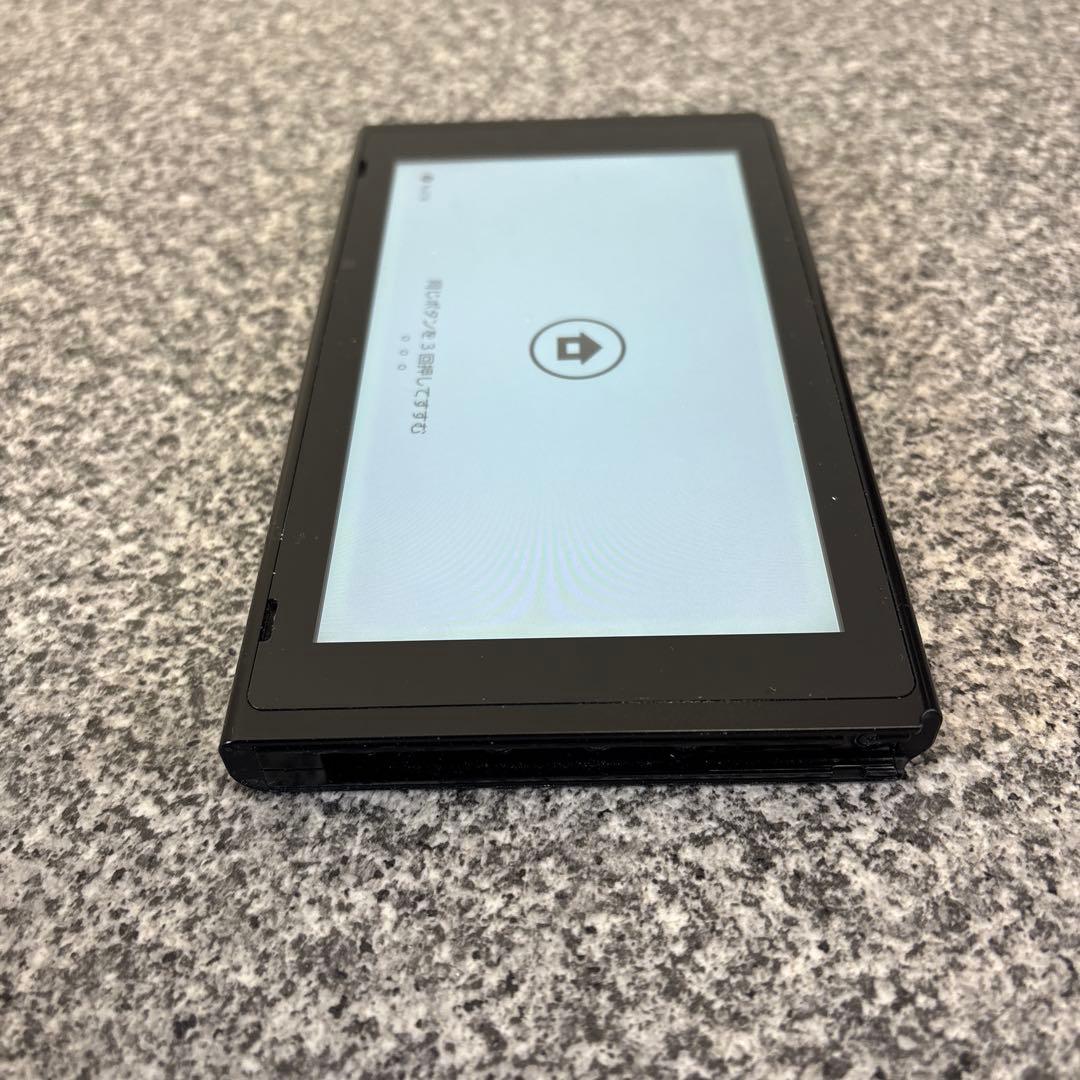 ニンテンドー　Switch本体　▪︎電源はOK ★ジャンク品