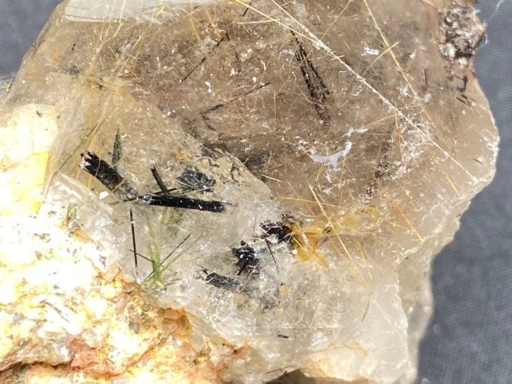 ザギ水晶　ザギマウンテンクォーツ　92g