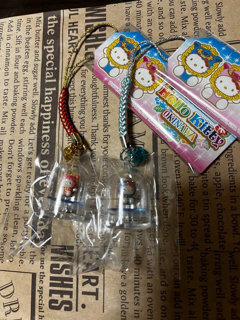 激レア◎沖縄限定◎くるくるシーサードームキティ◎根付けストラップ◎青赤2個セット