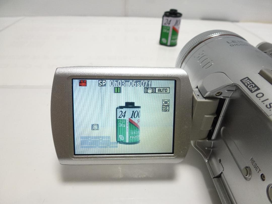 大人気　動作品　Mini DV　パナソニックビデオカメラ　NV-GS250