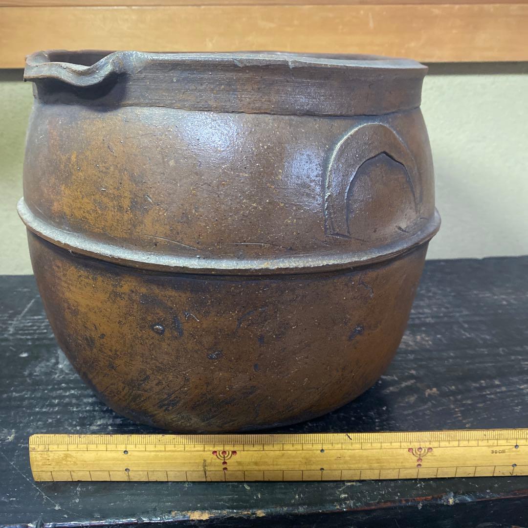 備前置き水指三日月に一文字