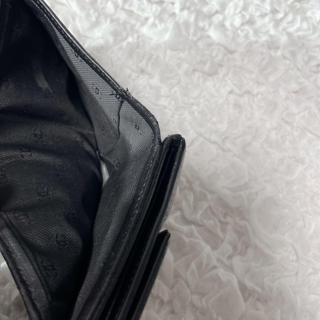CHANEL ブラック 三つ折り財布　シャネル　ココマーク　レザー　コンパクト