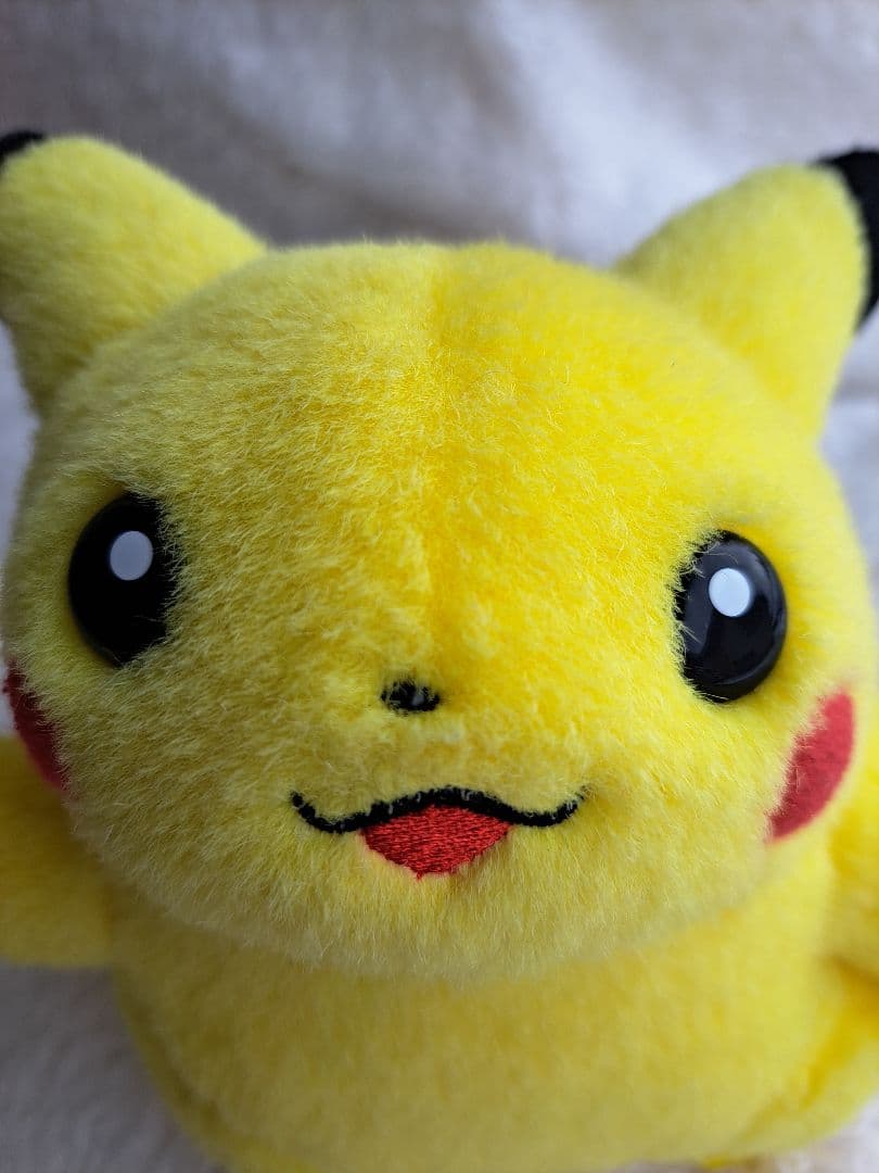 TOMYトミー　初期ピカチュウ　ぬいぐるみピースピカチュウ　当時物
